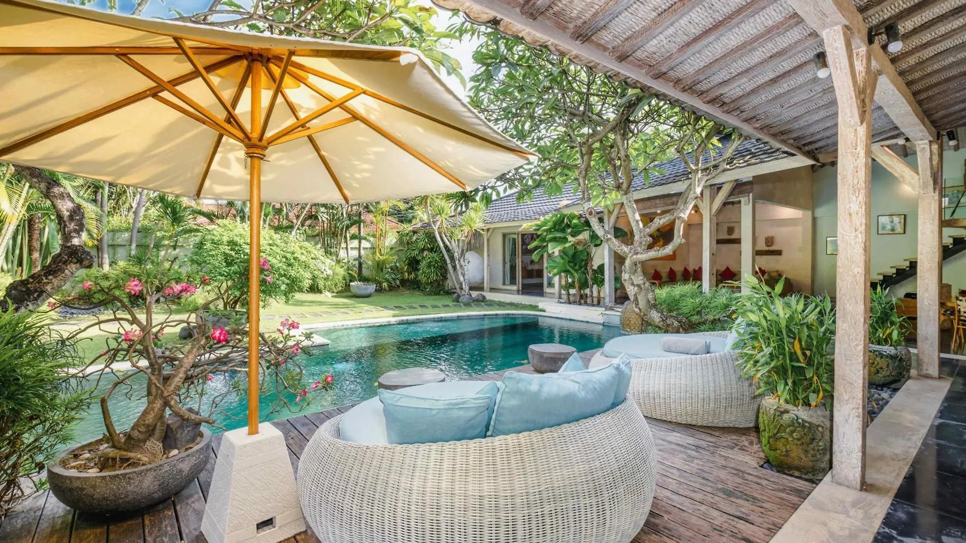 Villa Cinta Damai - Stunning & Stylish 4Br Luxury Villa In The Heart Of Seminyak, Just A 10-Min Walk To The Beach 0*, Seminyak (Bali) Indonesia