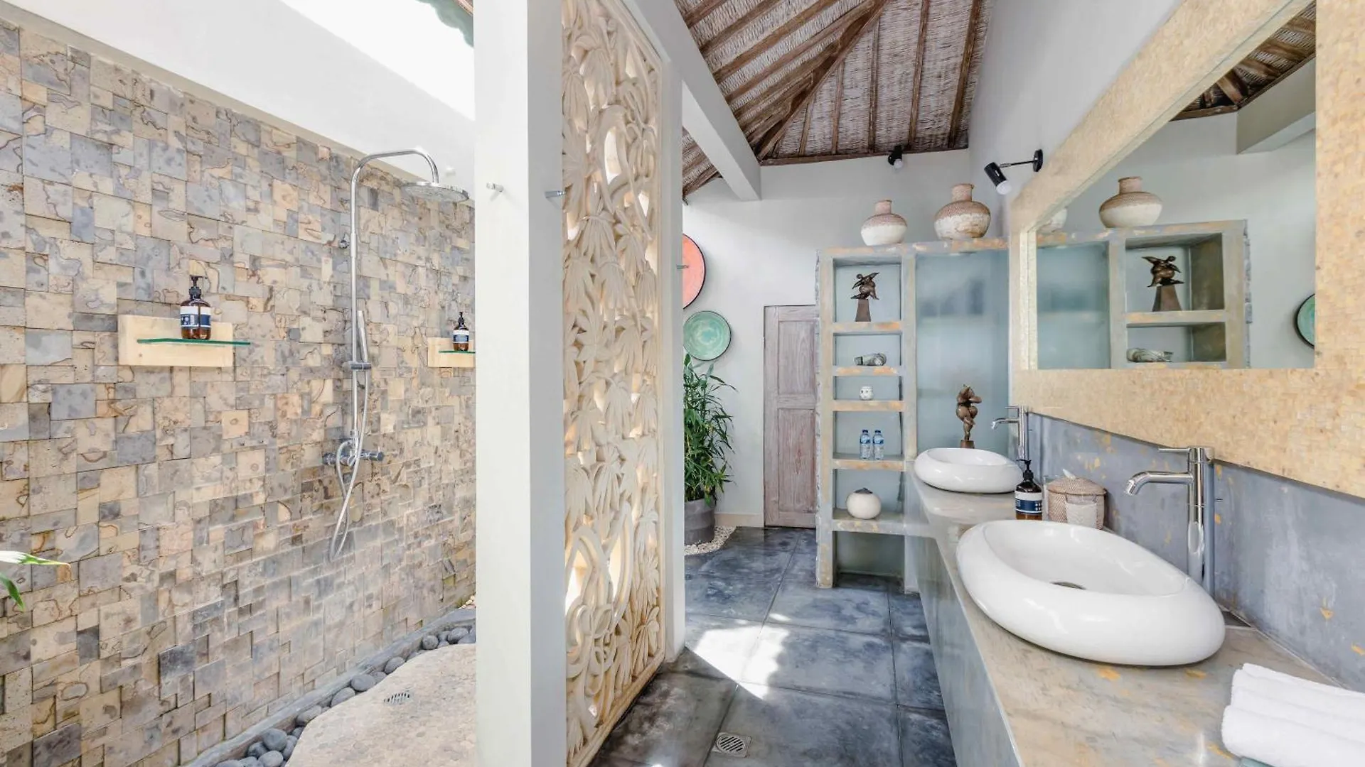 Villa Cinta Damai - Stunning & Stylish 4Br Luxury Villa In The Heart Of Seminyak, Just A 10-Min Walk To The Beach 0*, Seminyak (Bali) Indonesia