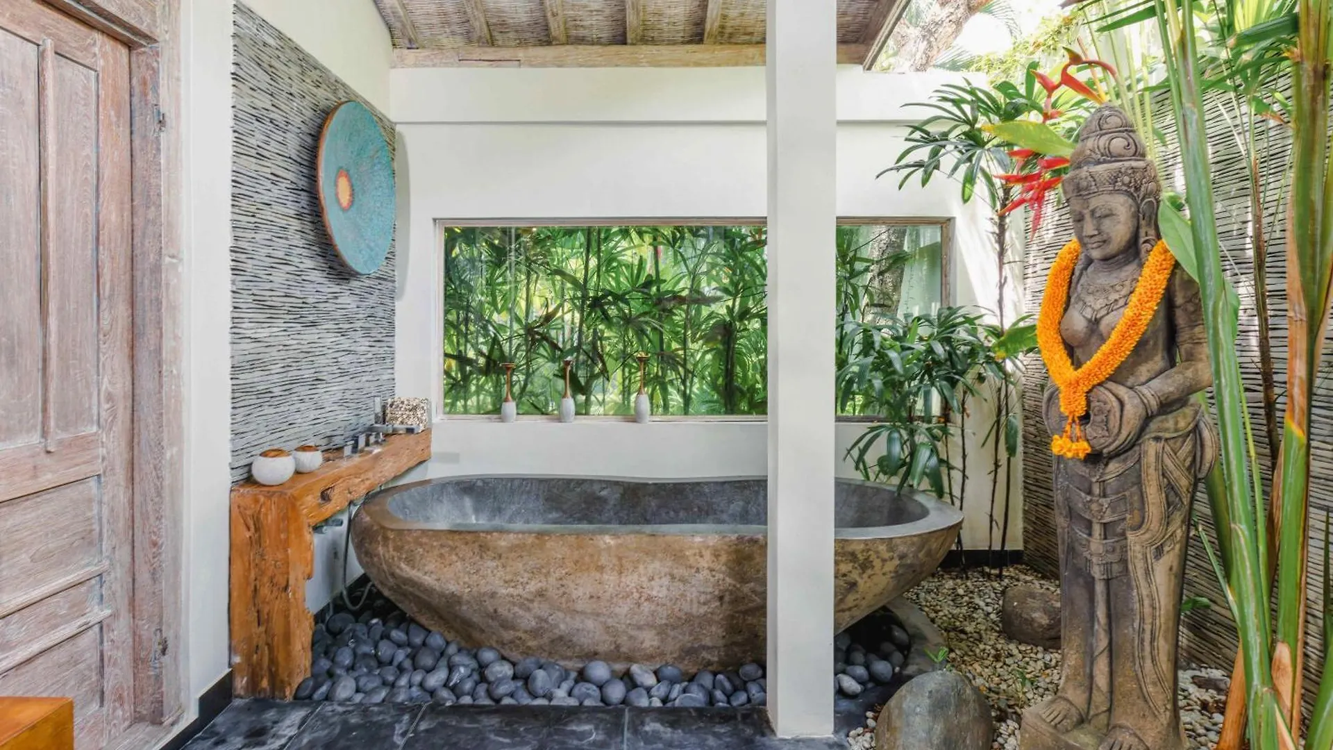 Villa Cinta Damai - Stunning & Stylish 4Br Luxury Villa In The Heart Of Seminyak, Just A 10-Min Walk To The Beach Seminyak (Bali)