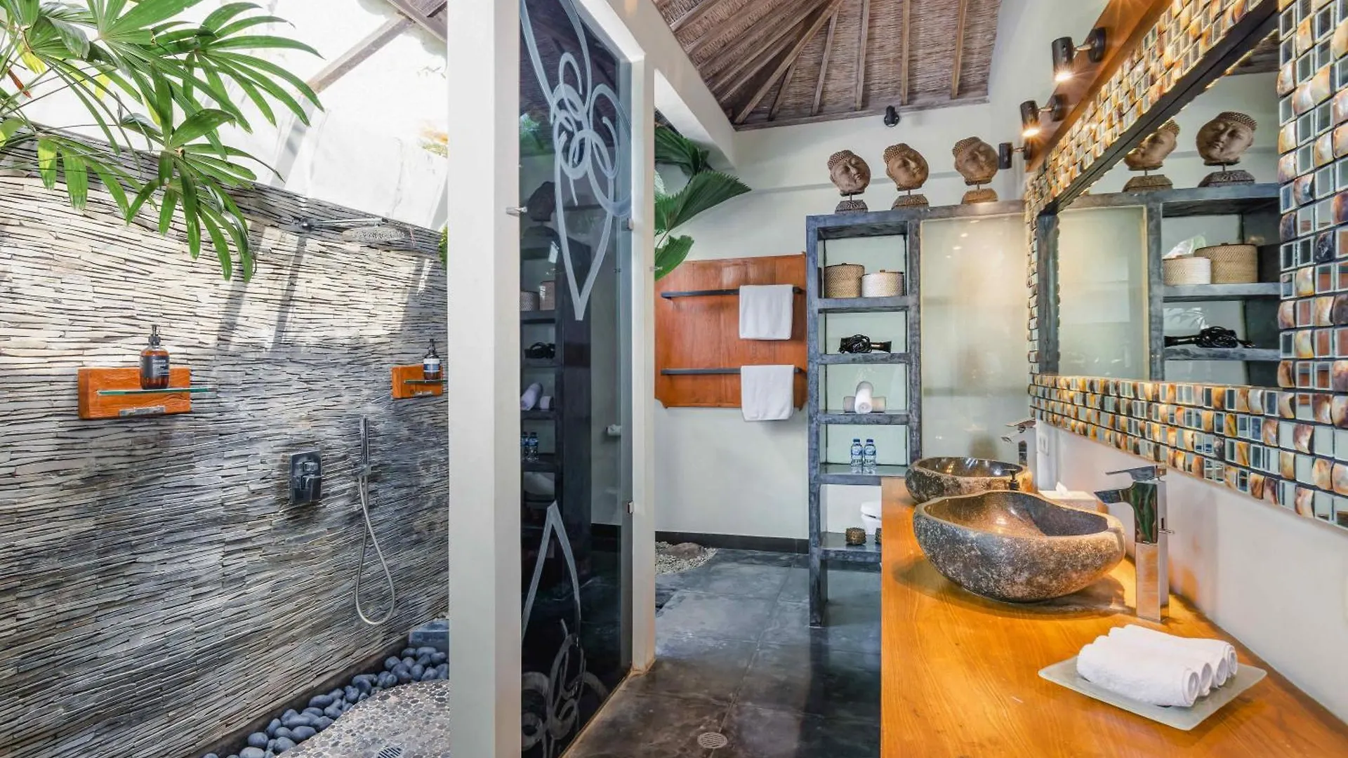 Villa Cinta Damai - Stunning & Stylish 4Br Luxury Villa In The Heart Of Seminyak, Just A 10-Min Walk To The Beach 0*, Seminyak (Bali)