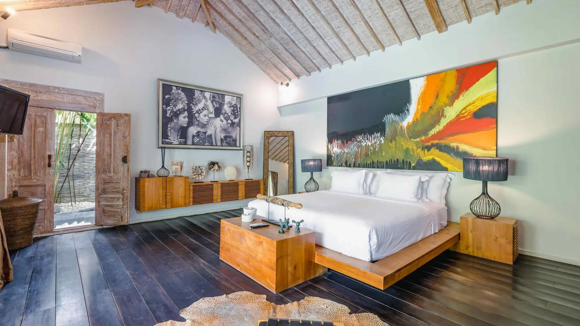 Villa Cinta Damai - Stunning & Stylish 4Br Luxury Villa In The Heart Of Seminyak, Just A 10-Min Walk To The Beach