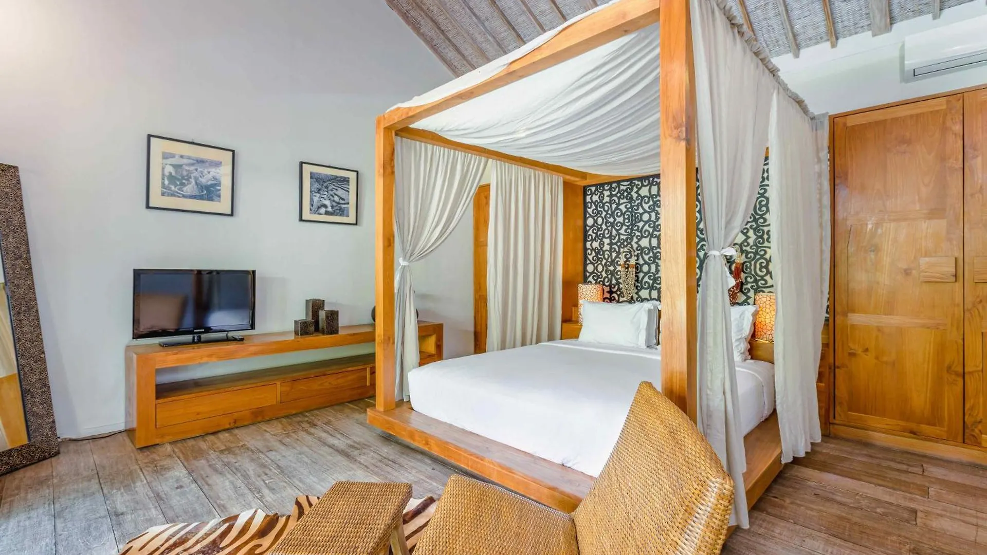 Villa Cinta Damai - Stunning & Stylish 4Br Luxury Villa In The Heart Of Seminyak, Just A 10-Min Walk To The Beach